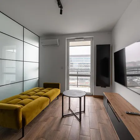 Nowy Komfortowy Wiktoryn 6a, Tv Smart, 72